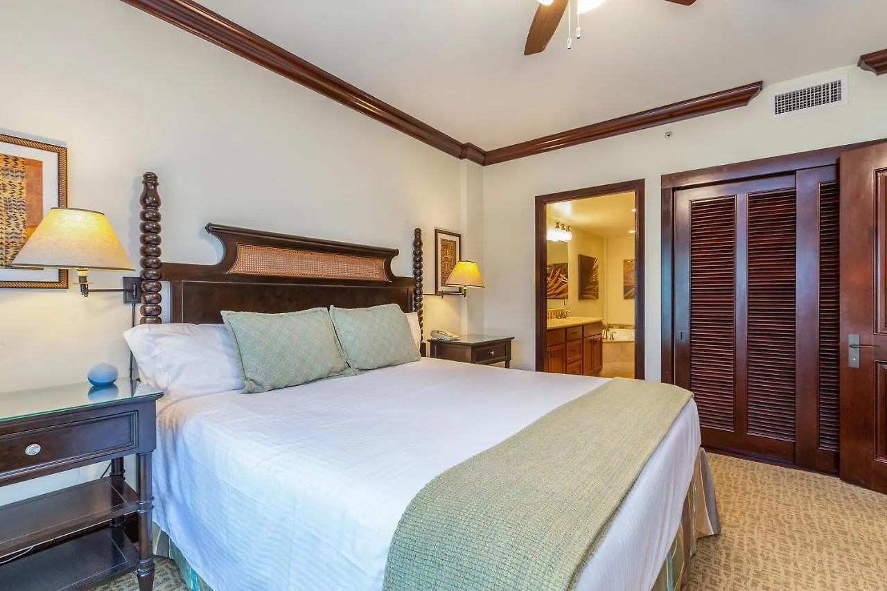Beautiful Luxury Garden View 2 Bedroom, 3 Bathroom Condo Kapa'a
