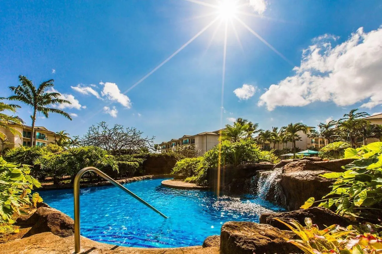 Beautiful Luxury Garden View 2 Bedroom, 3 Bathroom Condo Kapa'a