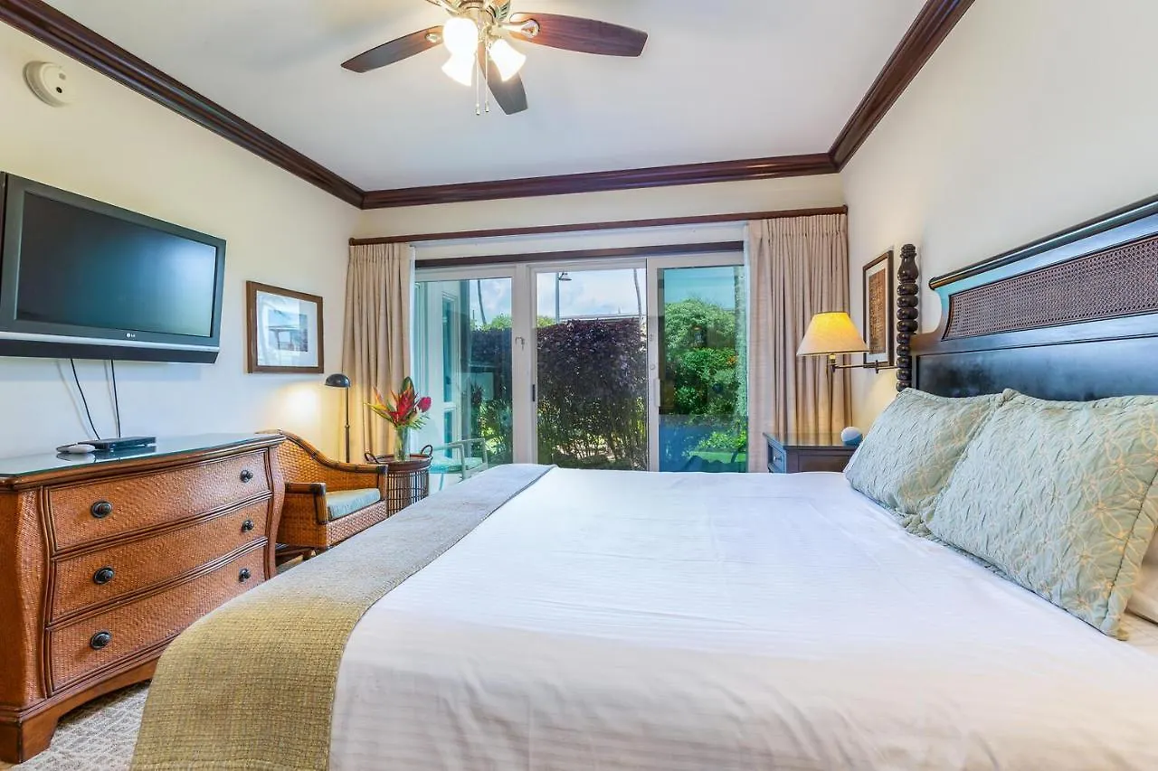Beautiful Luxury Garden View 2 Bedroom, 3 Bathroom Condo Kapa'a